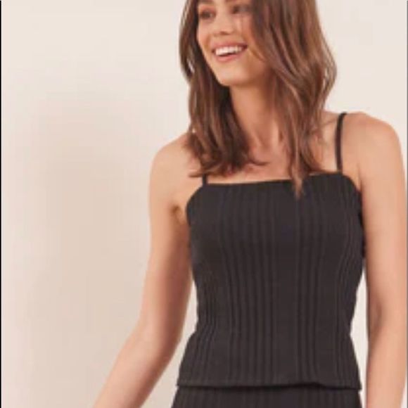 Tops - WOMENS Y2K FITTED BLACK CAMISOLE SIZE XS